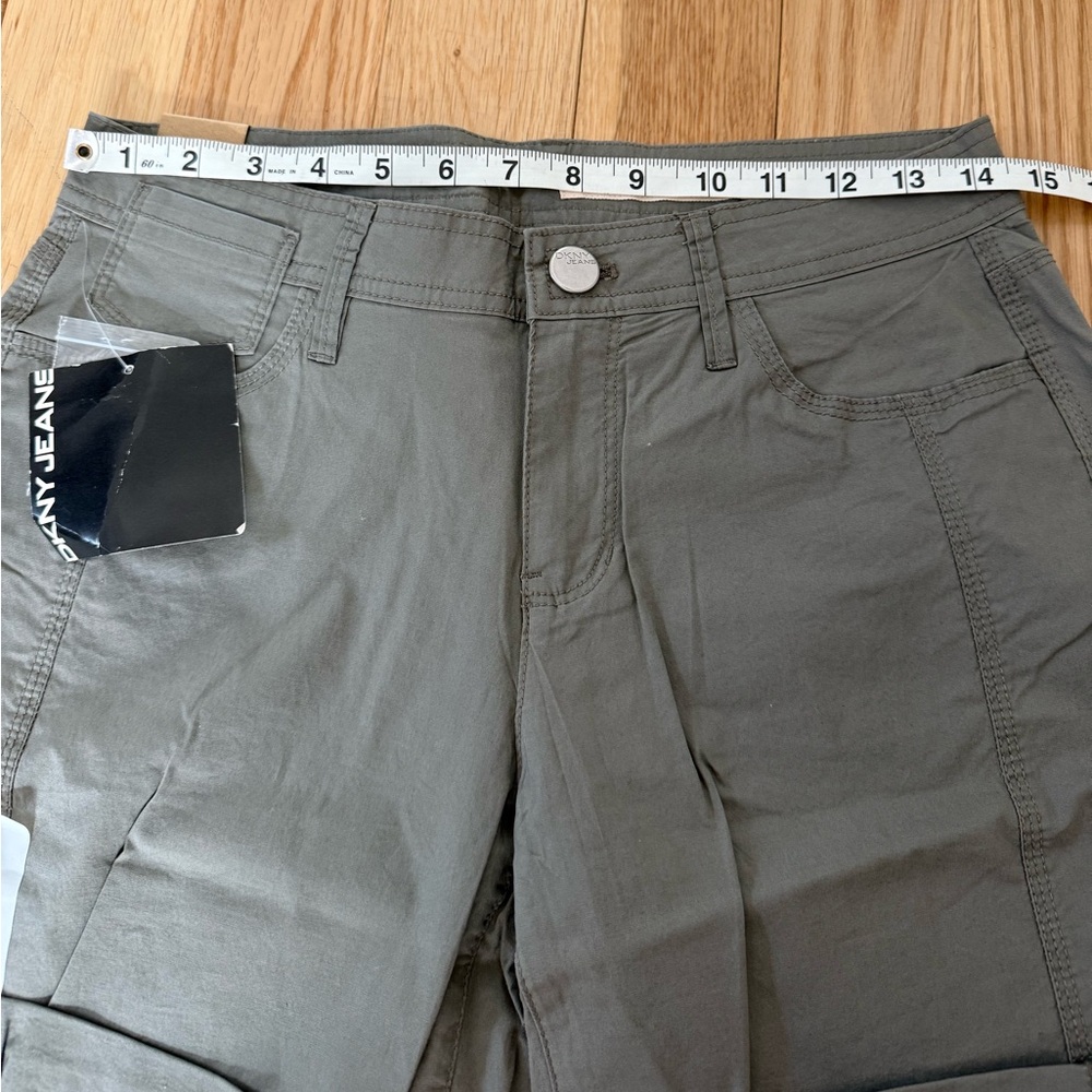 DKNY Convertible Army Green Shorts Size 2 - Picture 6 of 9